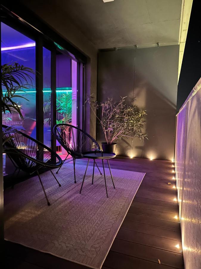 Skyline Elegance With Free Parking Apartment Bratislava Exterior foto